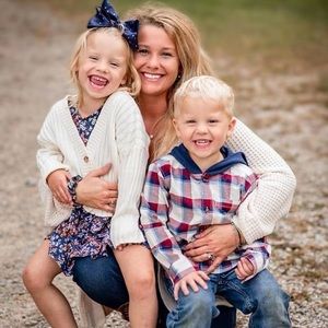 Meet your Posher, Whitney